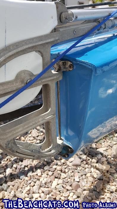 rudder mounted outside of brackets