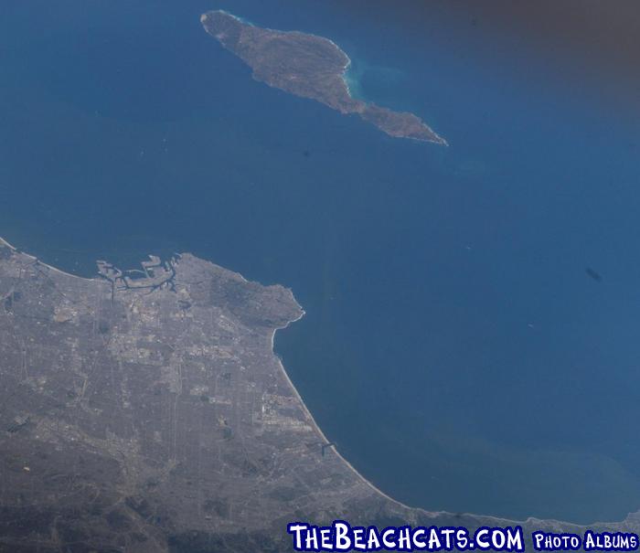 Catalina Isand from the mainland