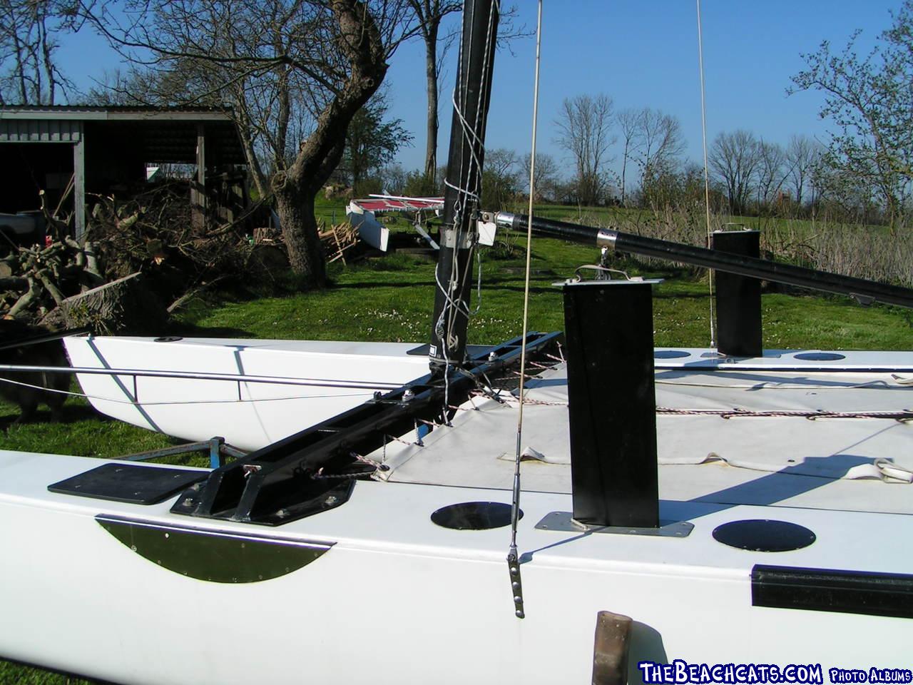 20 foot catamaran with Hobie mast and sails Please help identify