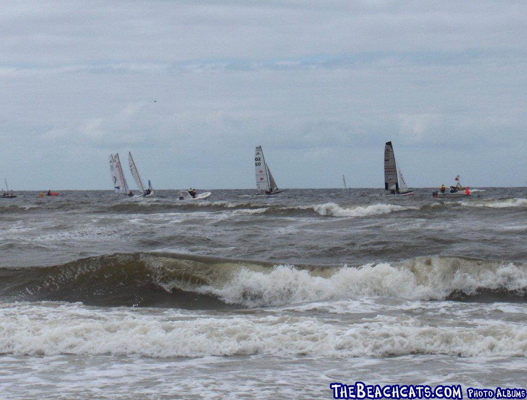 Start of the 1st Pro-Am race