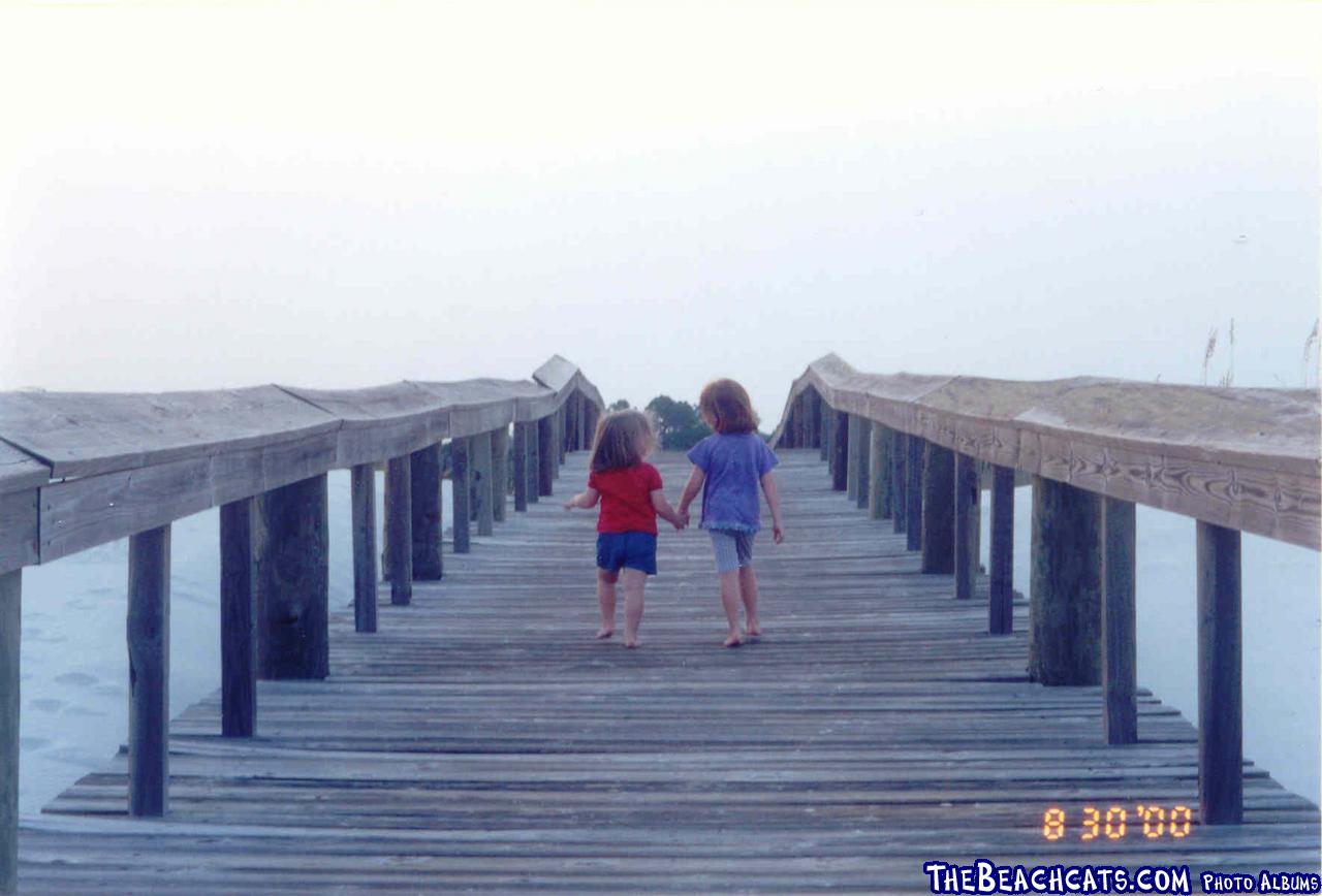 2000-08-30_RubyEmmaPier