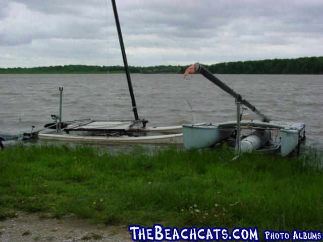 boat next to mine sinking