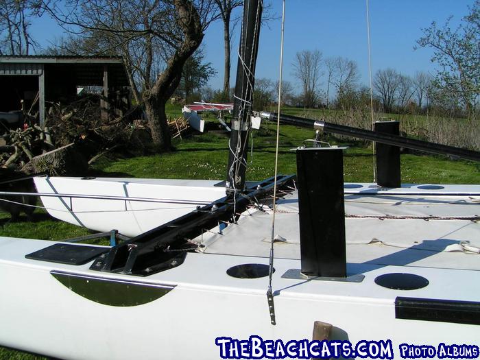 20 foot catamaran with Hobie mast and sails Please help identify