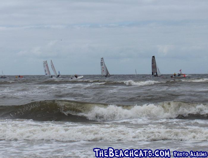 Start of the 1st Pro-Am race